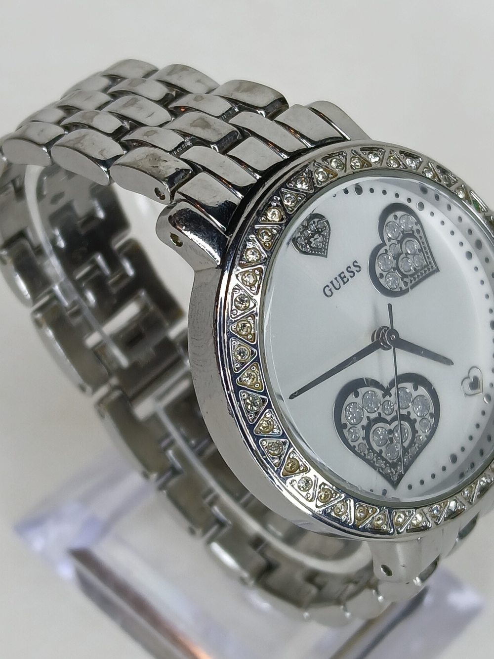 GUESS Women's Silver Heart Crystal Bracelet Watch - Silver